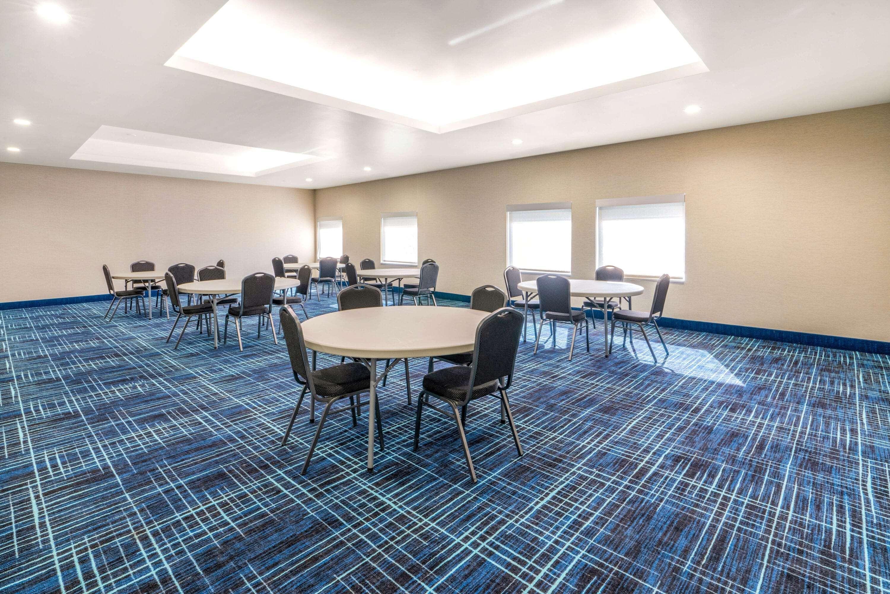 La Quinta By Wyndham Oklahoma City Airport Экстерьер фото